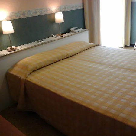 Morchio Mhotelsgroup 酒店 3*