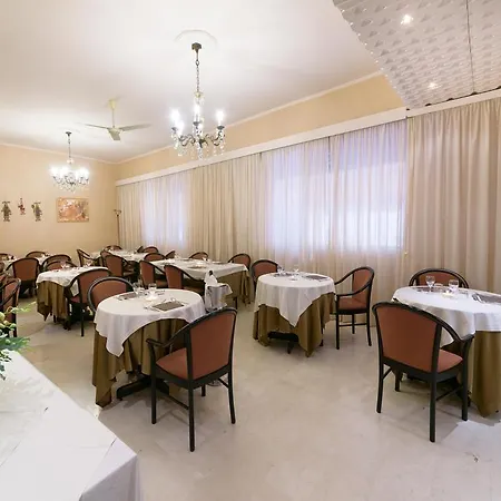 Отель Morchio 3*