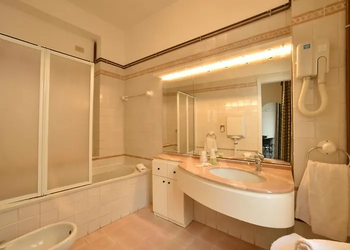 酒店 Morchio Mhotelsgroup 3*