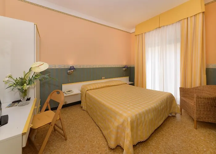 Morchio Mhotelsgroup 酒店 迪亚诺马里纳