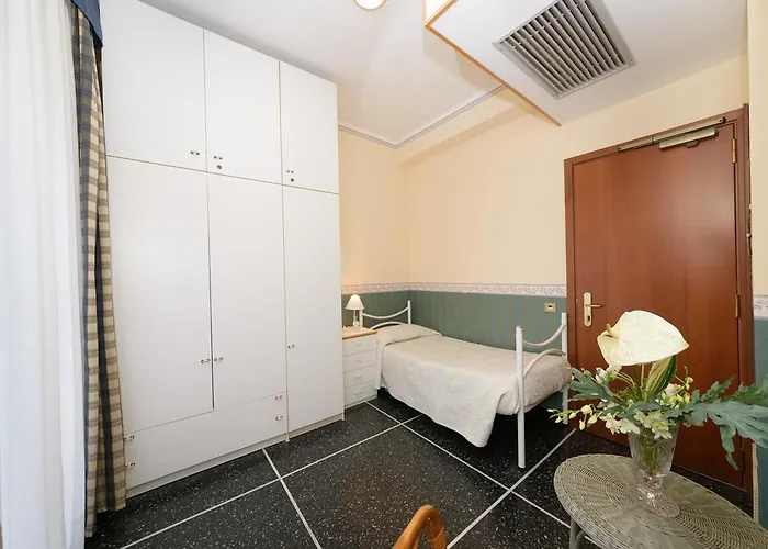 酒店 Morchio Mhotelsgroup 迪亚诺马里纳