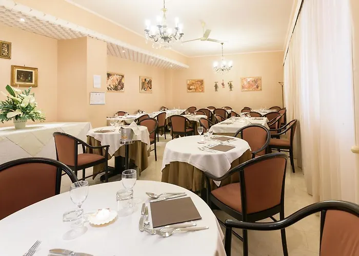 酒店 Morchio Mhotelsgroup 迪亚诺马里纳